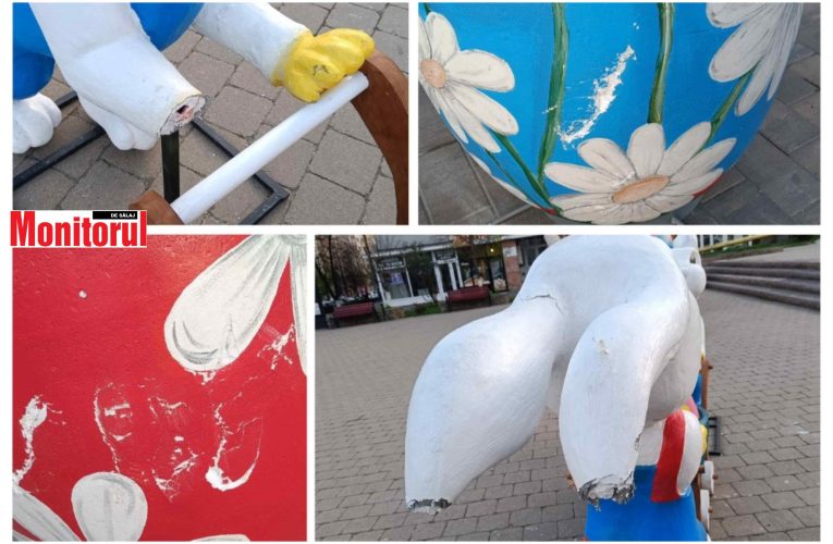 Mai multe decorațiuni de Paște, vandalizate la Zalău
