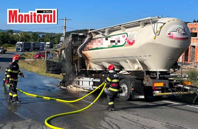 Camion de la Europan cuprins de flăcări pe centura Zalău