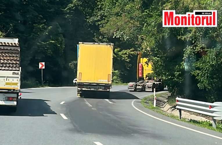 Un alt camion a rămas fără remorcă la urcarea pe Meseș