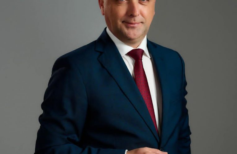 Primarul Florin Florian, mesaj de Ziua Mondială a Educației